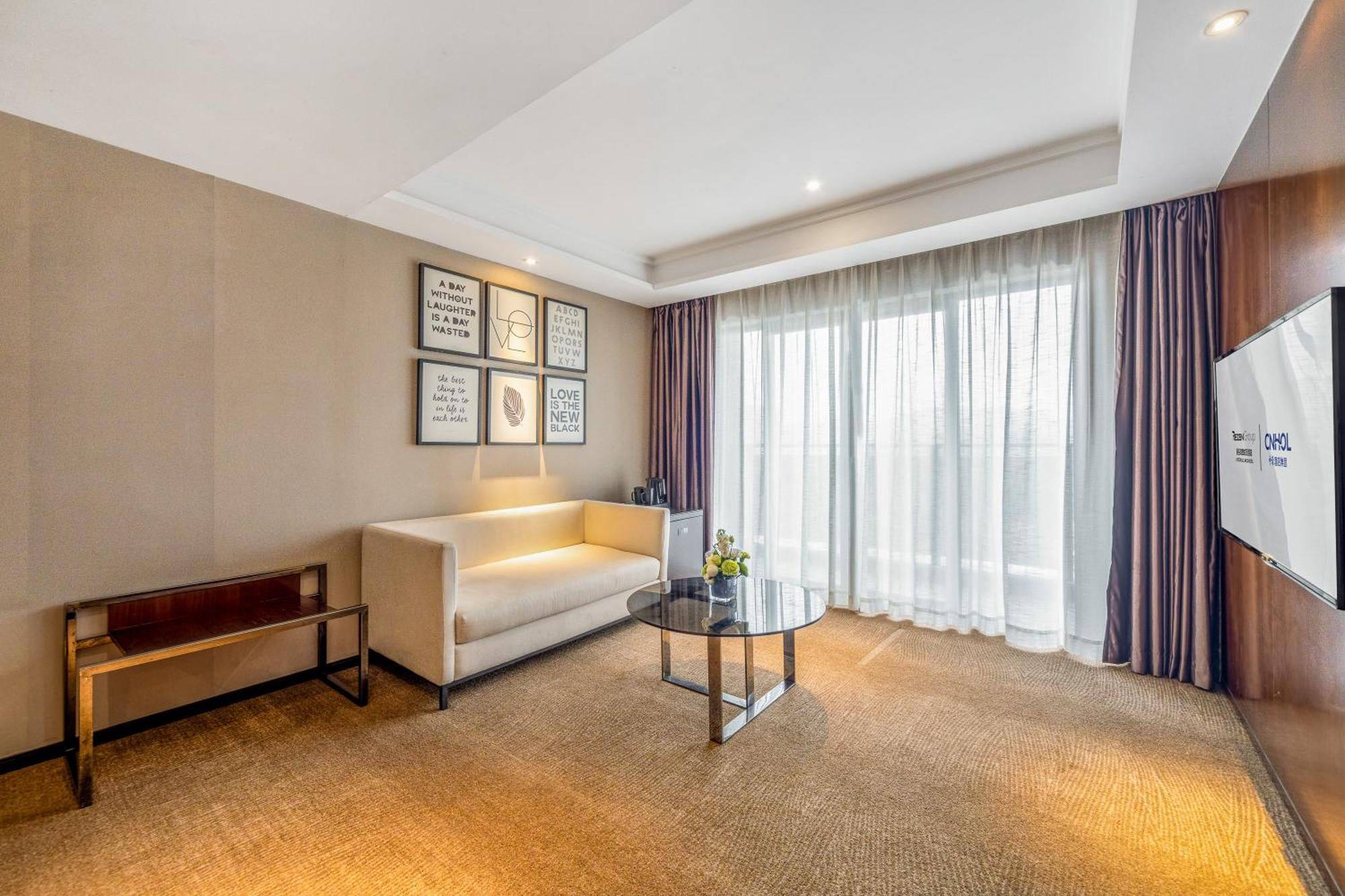 Zhonghao International Hotel Šen-čen Exteriér fotografie